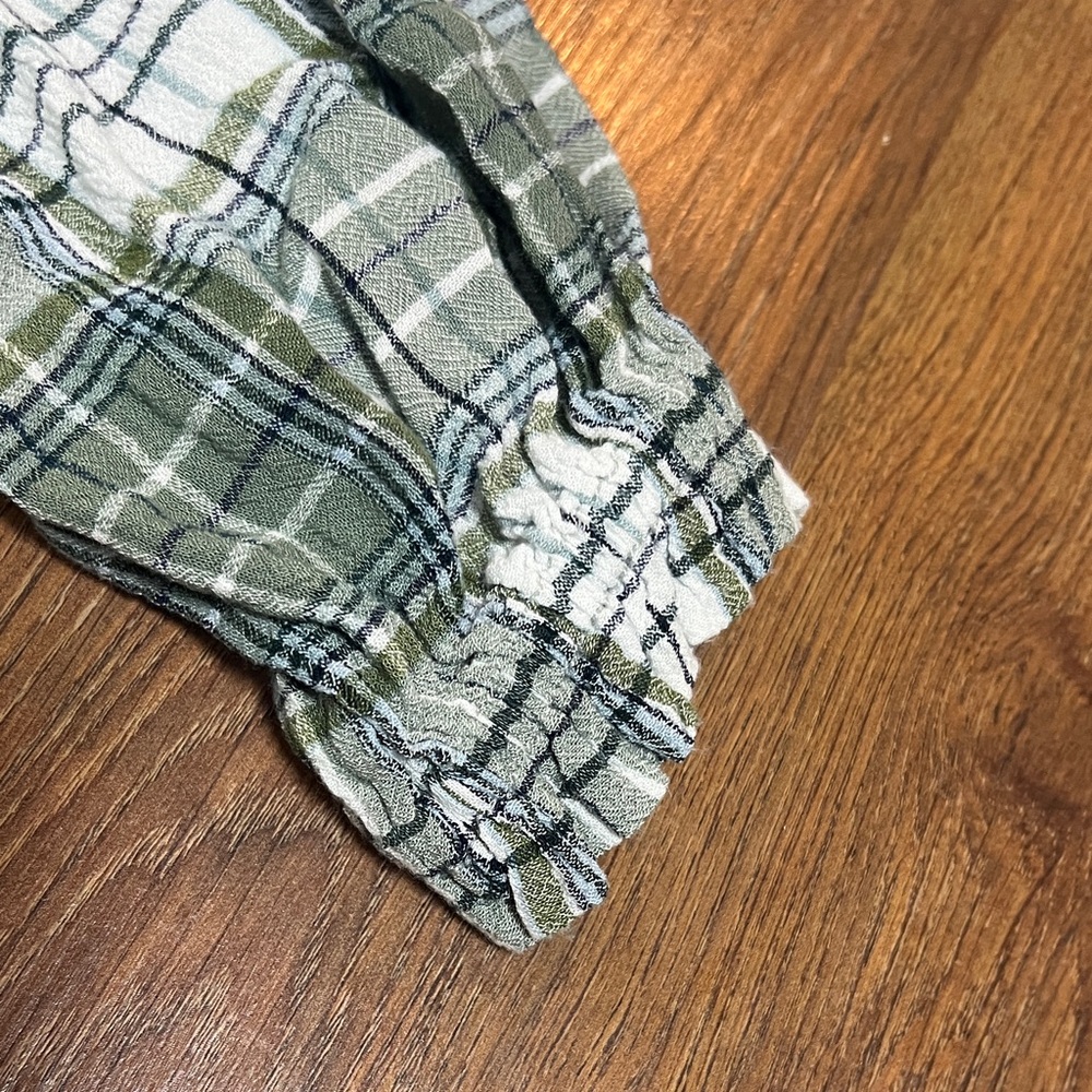 Beach Lunch Lounge - Soft Green and White Plaid Women's Button-Down Shirt - S/P - Picture 3 of 9